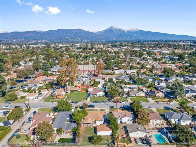 268 W Willow, Pomona, CA 91768