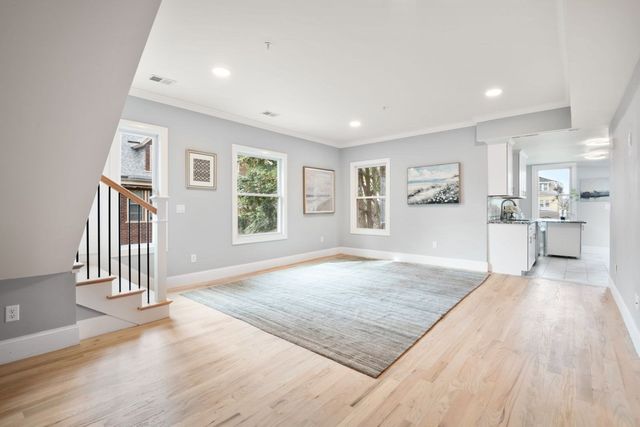 7 Waumbeck 3, Boston, MA 02121