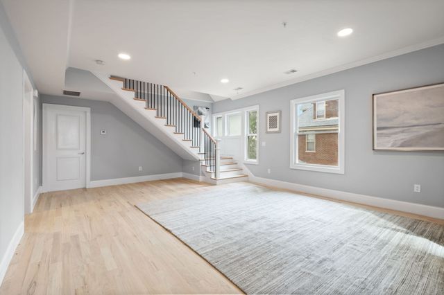 7 Waumbeck 3, Boston, MA 02121