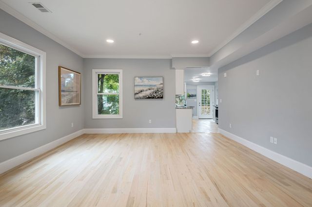 7 Waumbeck 3, Boston, MA 02121