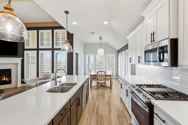 5640 Pradera Road, Fort Worth, TX 76126