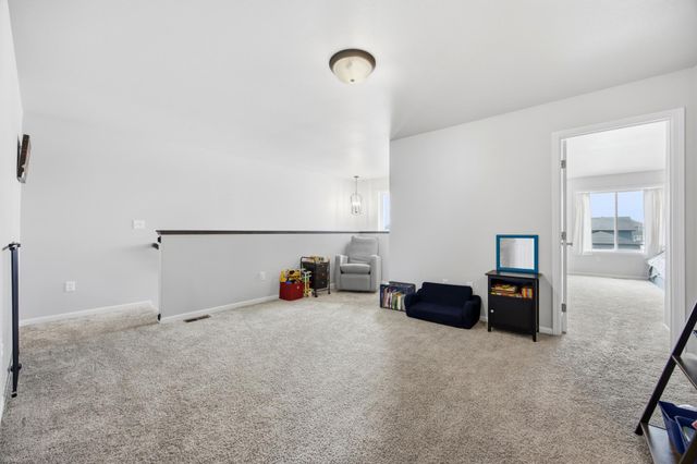 1481 69th Avenue S, Fargo, ND 58104