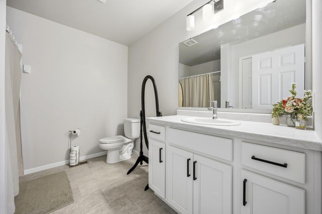 1481 69th Avenue S, Fargo, ND 58104