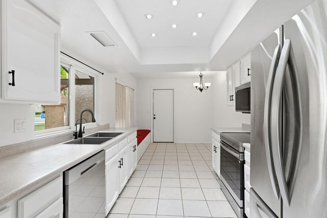 715 W Boxelder Place, Chandler, AZ 85225