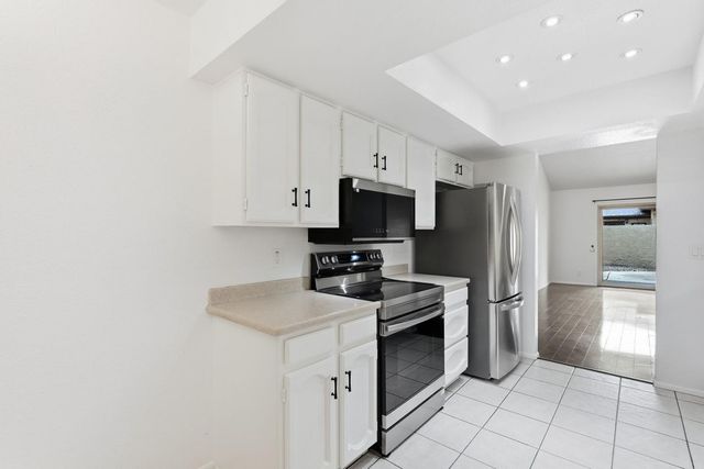 715 W Boxelder Place, Chandler, AZ 85225