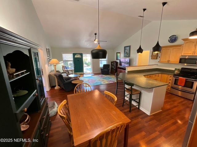 21104 NE 114TH Avenue, Waldo, FL 32694