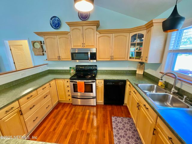 21104 NE 114TH Avenue, Waldo, FL 32694