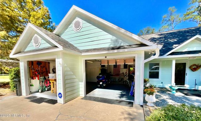 21104 NE 114TH Avenue, Waldo, FL 32694