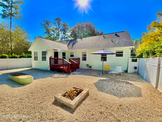 21104 NE 114TH Avenue, Waldo, FL 32694