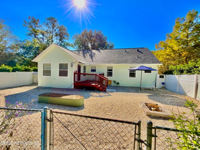 21104 NE 114TH Avenue, Waldo, FL 32694