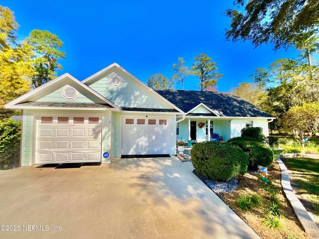 21104 NE 114TH Avenue, Waldo, FL 32694