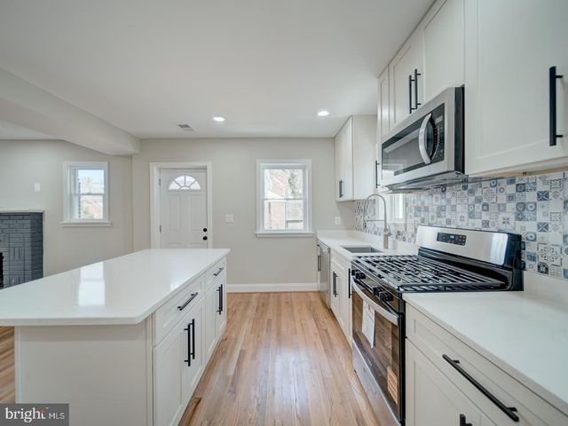 6211 42ND AVE, Hyattsville, MD 20781