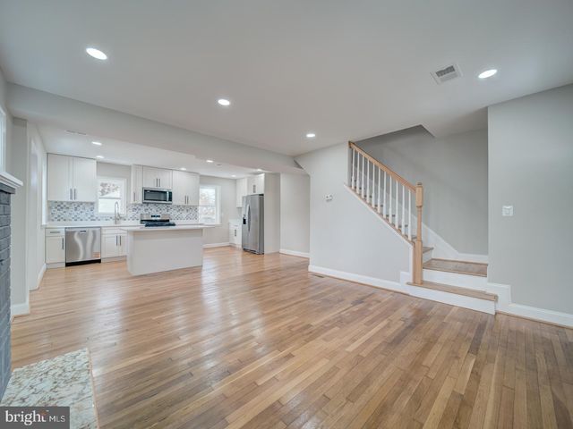 6211 42ND AVE, Hyattsville, MD 20781