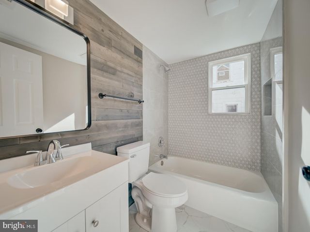 6211 42ND AVE, Hyattsville, MD 20781