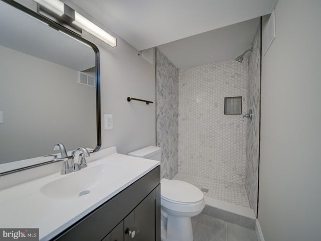 6211 42ND AVE, Hyattsville, MD 20781
