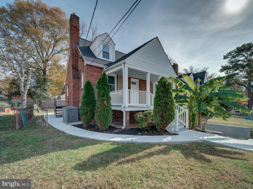 6211 42ND AVE, Hyattsville, MD 20781