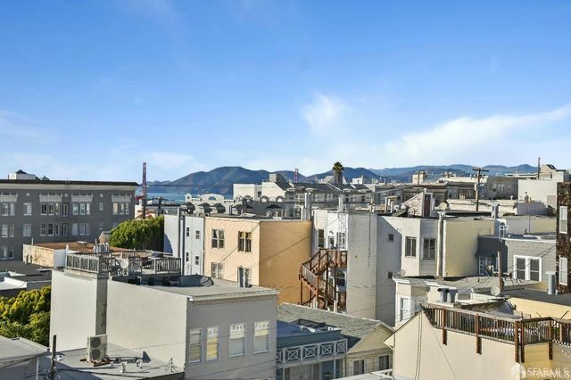 1320 Vallejo Street, San Francisco, CA 94109
