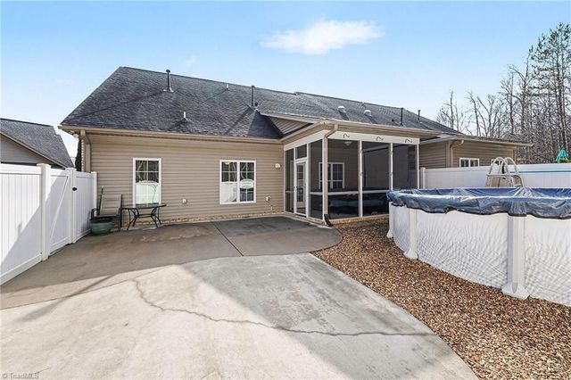 492 Crosswick Road, Clemmons, NC 27012