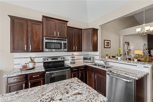 492 Crosswick Road, Clemmons, NC 27012