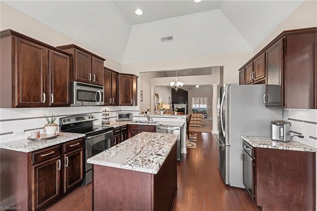 492 Crosswick Road, Clemmons, NC 27012