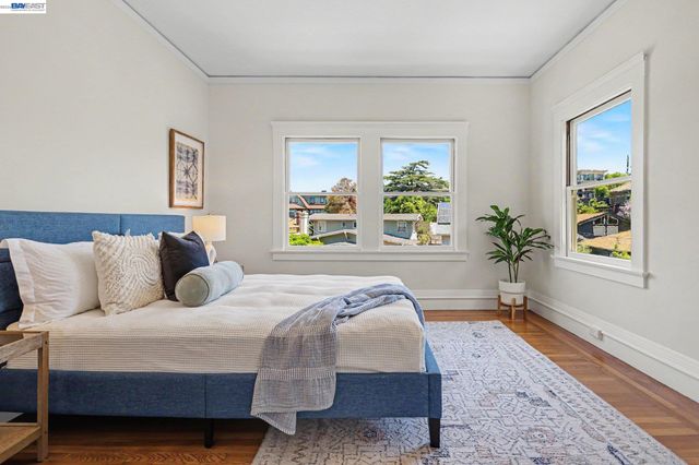667 Rosal Ave, Oakland, CA 94610