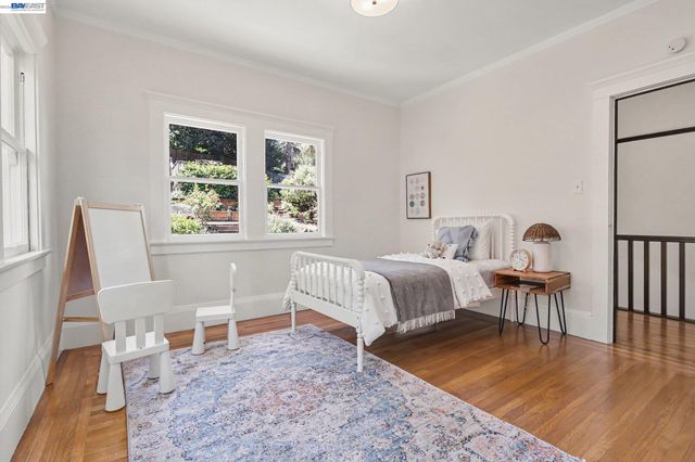 667 Rosal Ave, Oakland, CA 94610