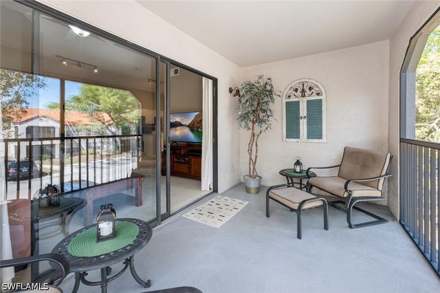 2190 Arbour Walk CIR 2221, Naples, FL 34109