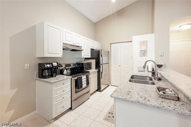 2190 Arbour Walk CIR 2221, Naples, FL 34109