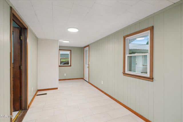 204 Maple Drive, Jonesborough, TN 37659