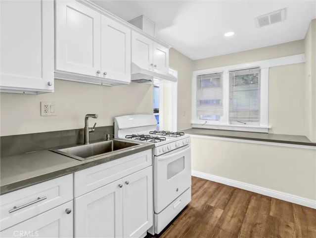 73 S Michigan Avenue, Pasadena, CA 91106
