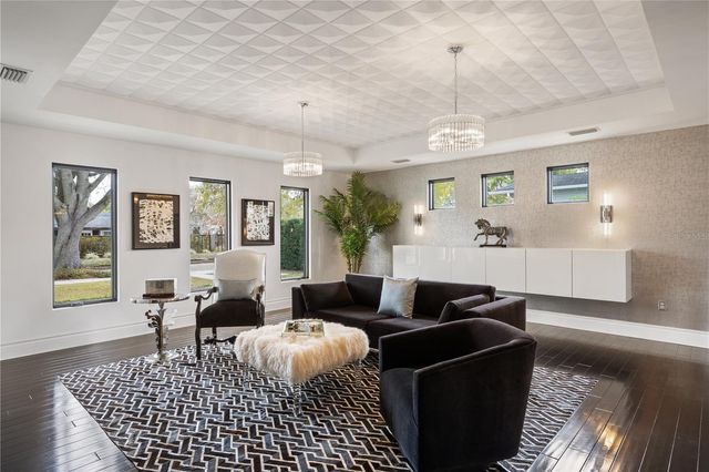 1581 FOREST AVENUE, Winter Park, FL 32789