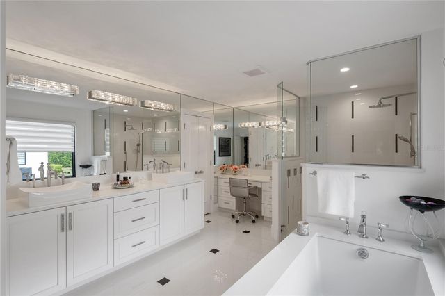 1581 FOREST AVENUE, Winter Park, FL 32789