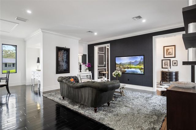 1581 FOREST AVENUE, Winter Park, FL 32789