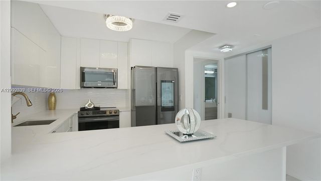 2017 S Ocean Dr 1206, Hallandale Beach, FL 33009