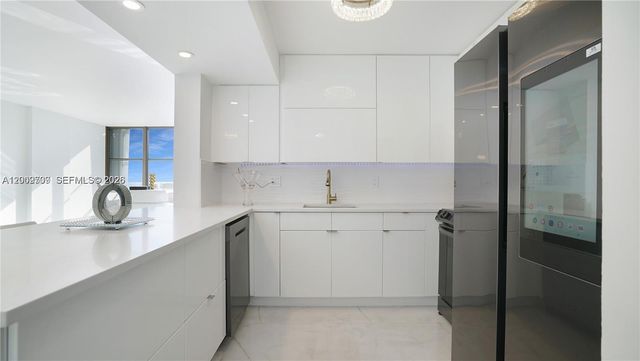 2017 S Ocean Dr 1206, Hallandale Beach, FL 33009