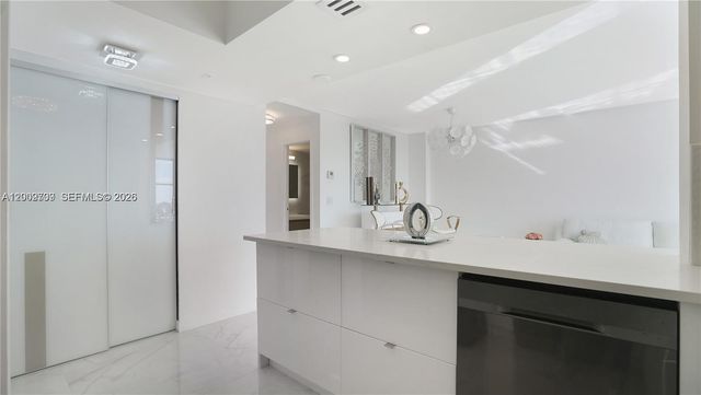 2017 S Ocean Dr 1206, Hallandale Beach, FL 33009