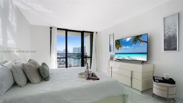 2017 S Ocean Dr 1206, Hallandale Beach, FL 33009