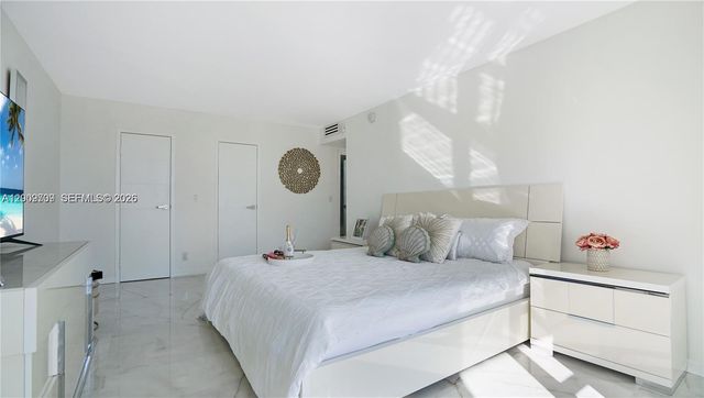 2017 S Ocean Dr 1206, Hallandale Beach, FL 33009