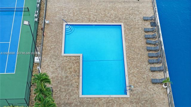 2017 S Ocean Dr 1206, Hallandale Beach, FL 33009