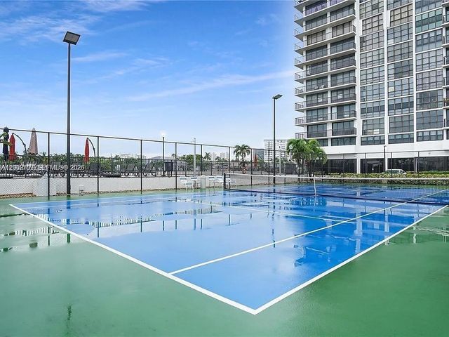 2017 S Ocean Dr 1206, Hallandale Beach, FL 33009