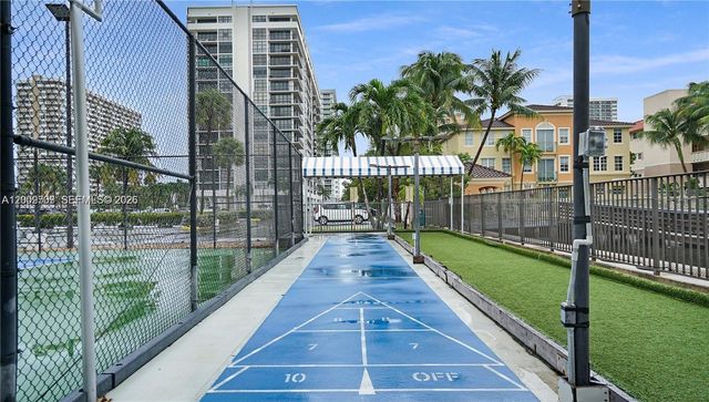 2017 S Ocean Dr 1206, Hallandale Beach, FL 33009