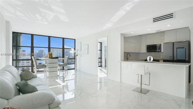 2017 S Ocean Dr 1206, Hallandale Beach, FL 33009