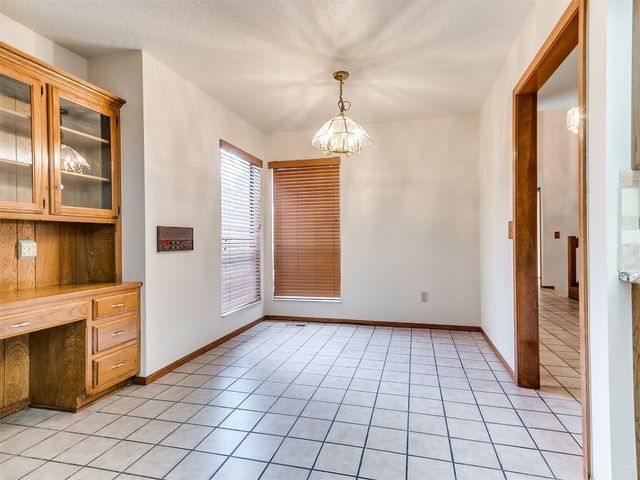 904 Carfax Road, Edmond, OK 73034