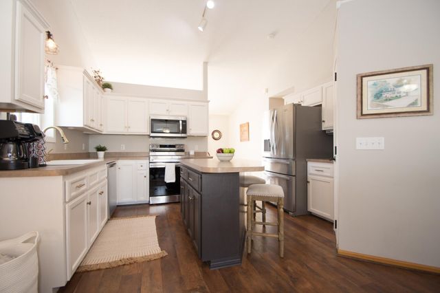 265 Arbor Curve NE, Cokato, MN 55321