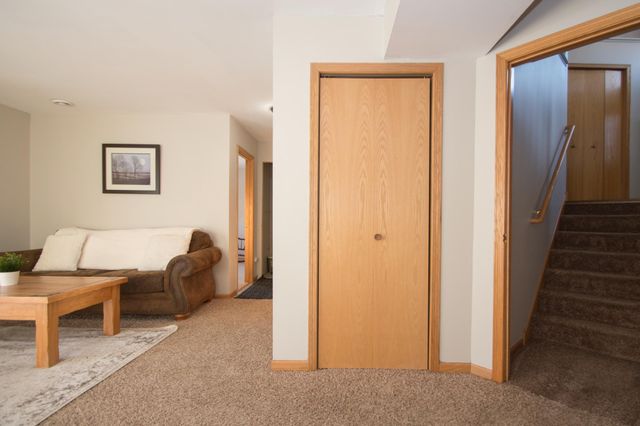 265 Arbor Curve NE, Cokato, MN 55321