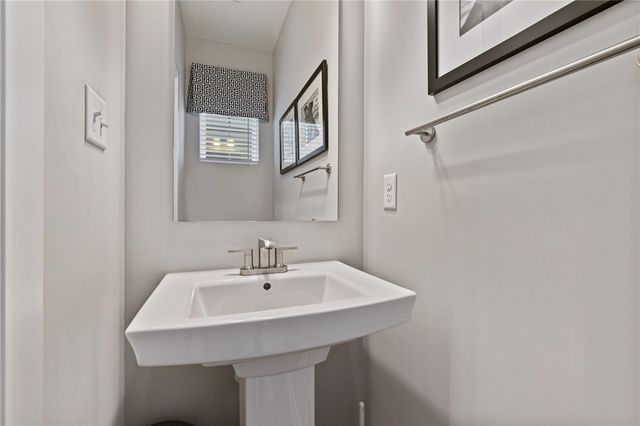 301 Shanleigh Dr, Jackson Twp, PA 16063