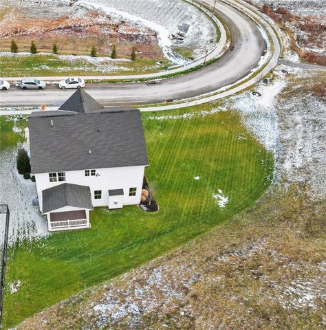 301 Shanleigh Dr, Jackson Twp, PA 16063