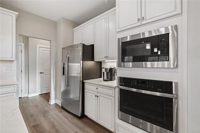 301 Shanleigh Dr, Jackson Twp, PA 16063