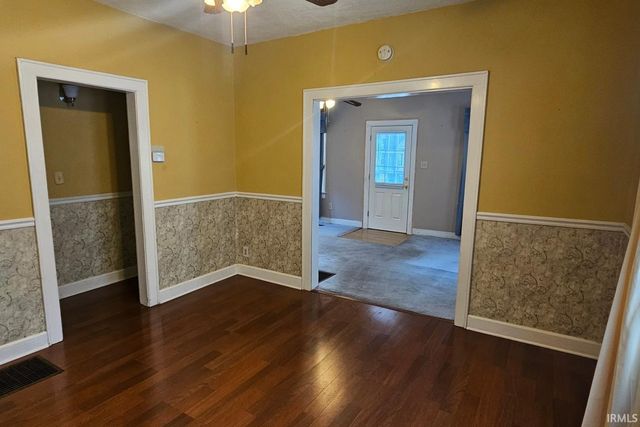 1556 S Linwood Avenue, Evansville, IN 47713