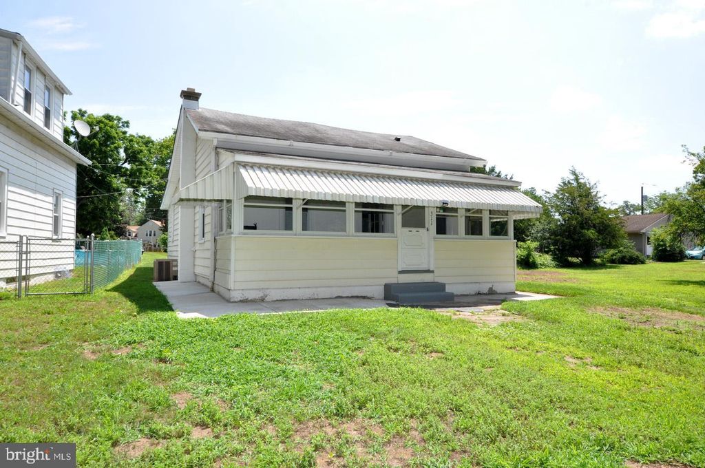 311 DELAWARE AVE, Delanco, NJ 08075